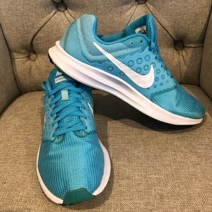 Women’s Nike shoes